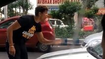 ببینید این راننده چطور عمدا مردی را زیر می‌گیرد!