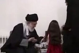 تصویری که آرمیتا برای رهبر انقلاب از روز حادثه ترور پدرش نقاشی کرد