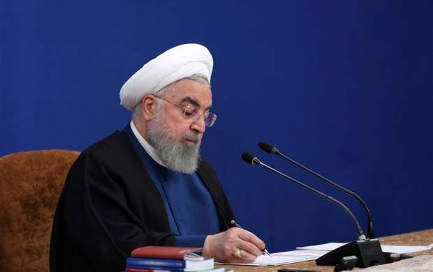 روحانی: تعطیلی فعالیت‌های اقتصادی غیر ممکن است