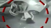 لحظه وحشتناک ربودن عروس از مقابل آرایشگاه!