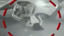 لحظه وحشتناک ربودن عروس از مقابل آرایشگاه!