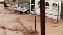 جدیدترین تصاویر از لحظه هجوم سیلاب به پلدختر 