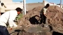 دستان کوچکی که دستان تهی‌دستان را می‌گیرند