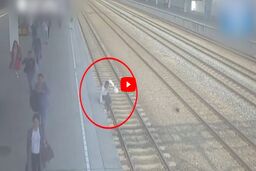 لحظه ناکام ماندن مسافر قطار برای خودکشی!