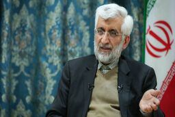 جلیلی: آقای همتی می‌خواهد کشور را با نمایش اراده کند