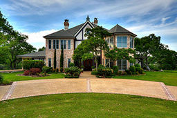 کندن و جابه جا کردن خانه ای قدیمی بدون کوچکترین خرابی