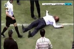 لحظه بیهوش شدن فیروزکریمی در بازی نفت مسجد سلیمان و سپیدرود رشت + فیلم