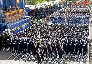 رژه دیدنی یگان‌های ارتش در حضور فرمانده کل قوا!