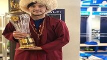 حضور سردار آزمون با لباس ترکمنی در جشن قهرمانی زنیت