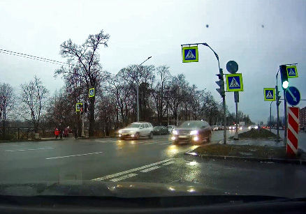 رانندگی جنون آمیز ماشین شاسی بلند با بیشترین سرعت!+ فیلم