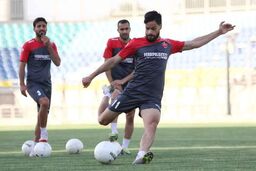 فیلم/  گل اول پرسپولیس به سپاهان توسط کامیابی‌نیا 