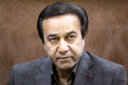 چه شد که محمد گلریز «خجسته باد این پیروزی» را خواند؟