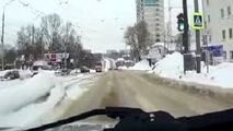 تصادف شاخ به شاخ در جاده لغزنده