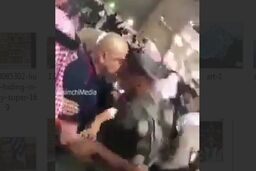 کتک زدن یک زائر خانه خدا توسط چهار سرباز سعودی