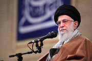 واقعیت واکنش رهبر انقلاب در یک سخنرانی تاریخی به فریب خوردگان و آتش زدن عکس‌شان 