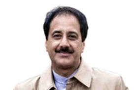  طعنه رضا رشیدپور به حمید معصومی نژاد، خبرنگار صدا وسیما ، رم!