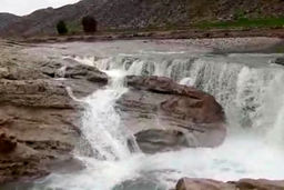 آبشار دیدنی ماهوته در آبدانان