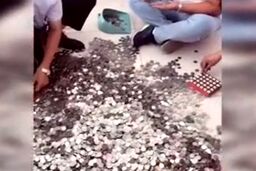 خرید خودروی لوکس با پول خرد، فروشنده را به دردسر انداخت