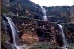 طبیعت زیبا و دیدنی قلعه نادر در قاب دوربین