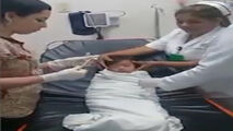 خارج کردن سکه از گلوی کودک توسط پزشک زبردست