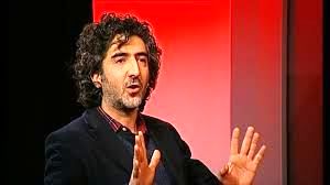 اگر انقلاب نبود پدر مسیح علینژاد در روستا درب را رویش قفل کرده بود!