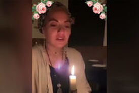 تولد ۴۲ سالگی‌ مهناز افشار در خارج از کشور