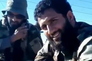 شوخی‌ جالب مدافعان حرم درباره ماجرای پرتاب کفش به پهپاد تروریست‌ها