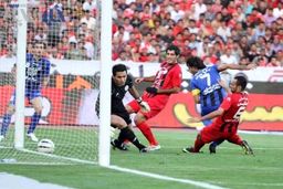دربی خاطره انگیز پرسپولیس 0 - استقلال 2