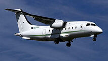 
تلاش بی‌وقفه خلبان برای نشاندن هواپیما پس وقوع طوفان شدید + فیلم