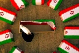 اولین دیدار پدر و مادر شهیدعبداللهی پس از ۳۷ سال با پیکر فرزندشان