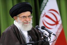 رهبرانقلاب: امام خمینی(ره) از اول گفته بود این راه سختی است