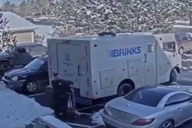 
حمله سارقان مسلح به خودروی حمل پول+ فیلم