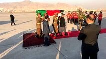 تابوت پزشک ژاپنی بر دوش رئیس جمهور افغانستان 