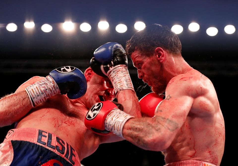 درگیری فیزیکی شدید تماشاچیان حین مبارزه بوکس!