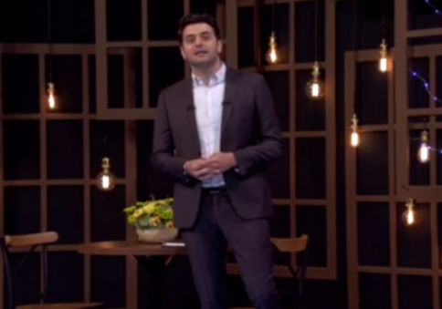 کنایه علی ضیا به شهرداری که ۶ فرزندش ساکن آمریکا هستند