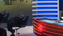 اتفاقی طنز هنگام خواندن خبری غم‌انگیز توسط آقای گوینده!