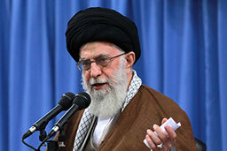 شرح دلاوری‌های سردار سلیمانی توسط رهبر انقلاب + فیلم