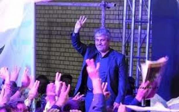 مراسم شبه‌عروسی در ستاد نماینده معروف!