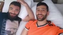 شعرخوانی دو رفیق شهید حزب الله در وصف امام رضا(ع) به زبان فارسی