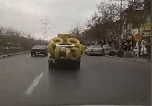 حمل بار نامتعارف با پراید!