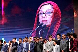 خاطره گوهر خیراندیش از محاکمه اش به دلیل بوسیدن یک جوان
