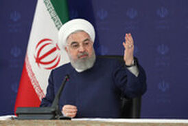 روحانی: کارمندانی که ماسک نزنند، غیبت می‌خورند