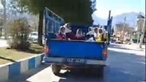 حمل خطرناک دانش‌آموزان با نیسان!