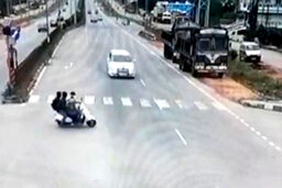 حادثه دلخراش در خیابانی در هند
