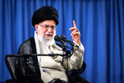 گله‌ رهبر انقلاب از مداحانی که مرتکب گناه می‌شوند