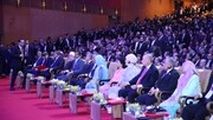 خوشامدگویی جالب ربات زن به حسن روحانی، اردوغان و امیر قطر در کوالالامپور