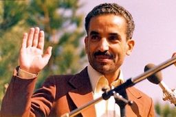 رئیس جمهوری که از دستفروشی به اوج محبوبیت رسید!
