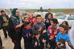مستند  نرگس کلباسی و کمک به زلزله زدگان
