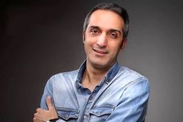 شعرخوانی غیراخلاقی امیرمهدی ژوله در هند