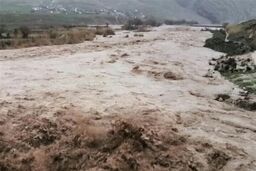 جاری‌شدن سیلاب در روستای حسینان دامغان